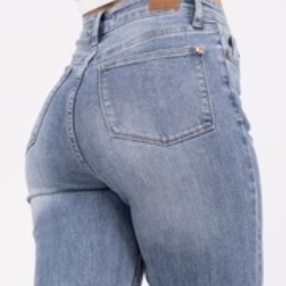 Judy Blue Bootcut Blue Jeans - Picture 7 of 7